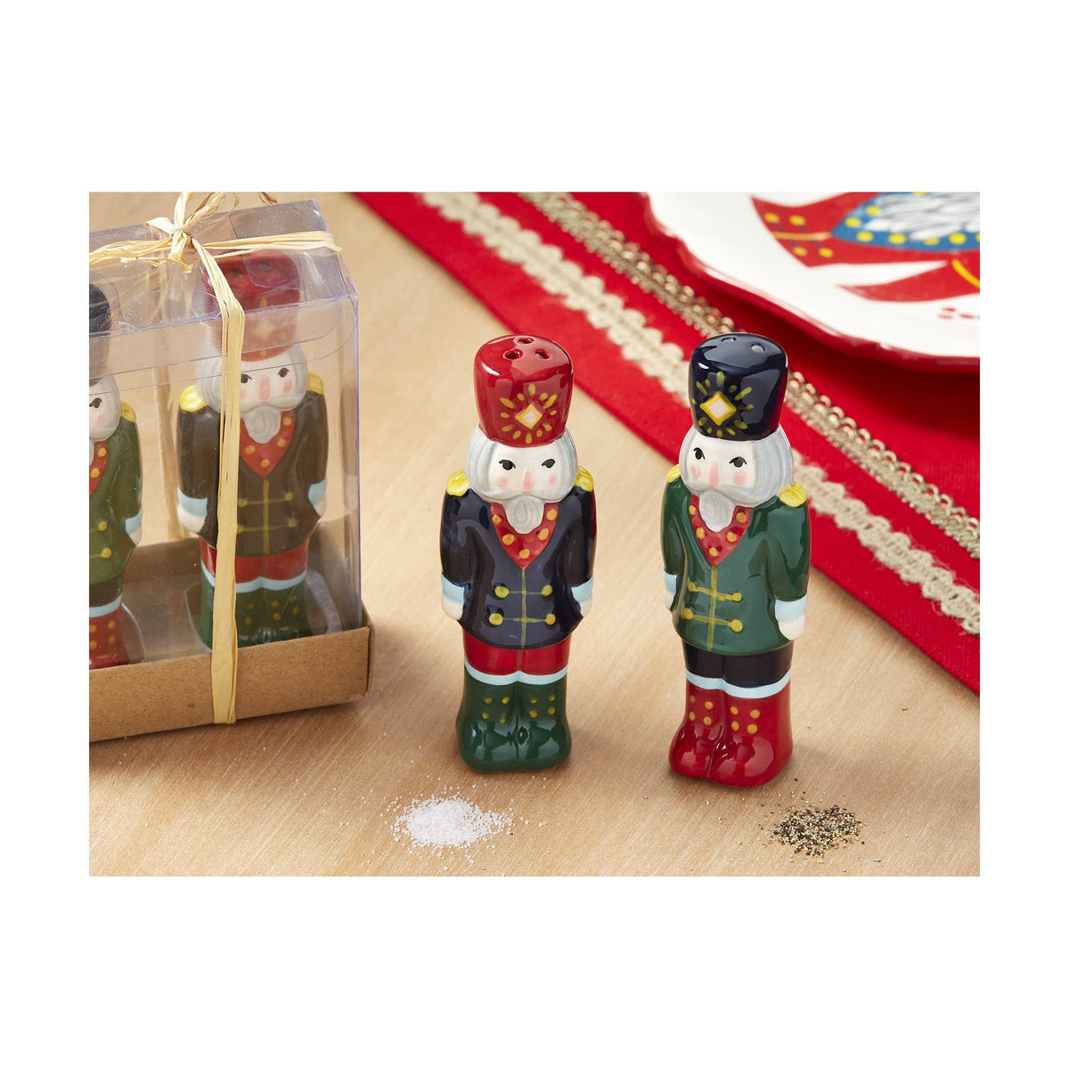 Nutcracker Salt and PepperSet of 2Earthenware Christmas