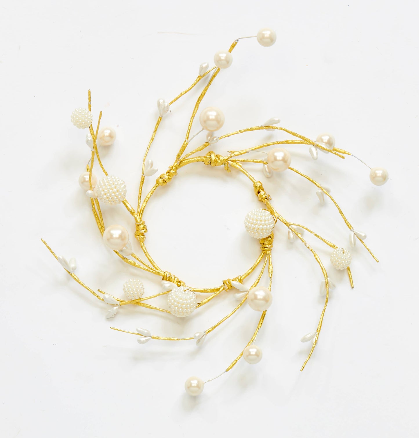 3.25" Pearl White Berry and Pip Candle Ring