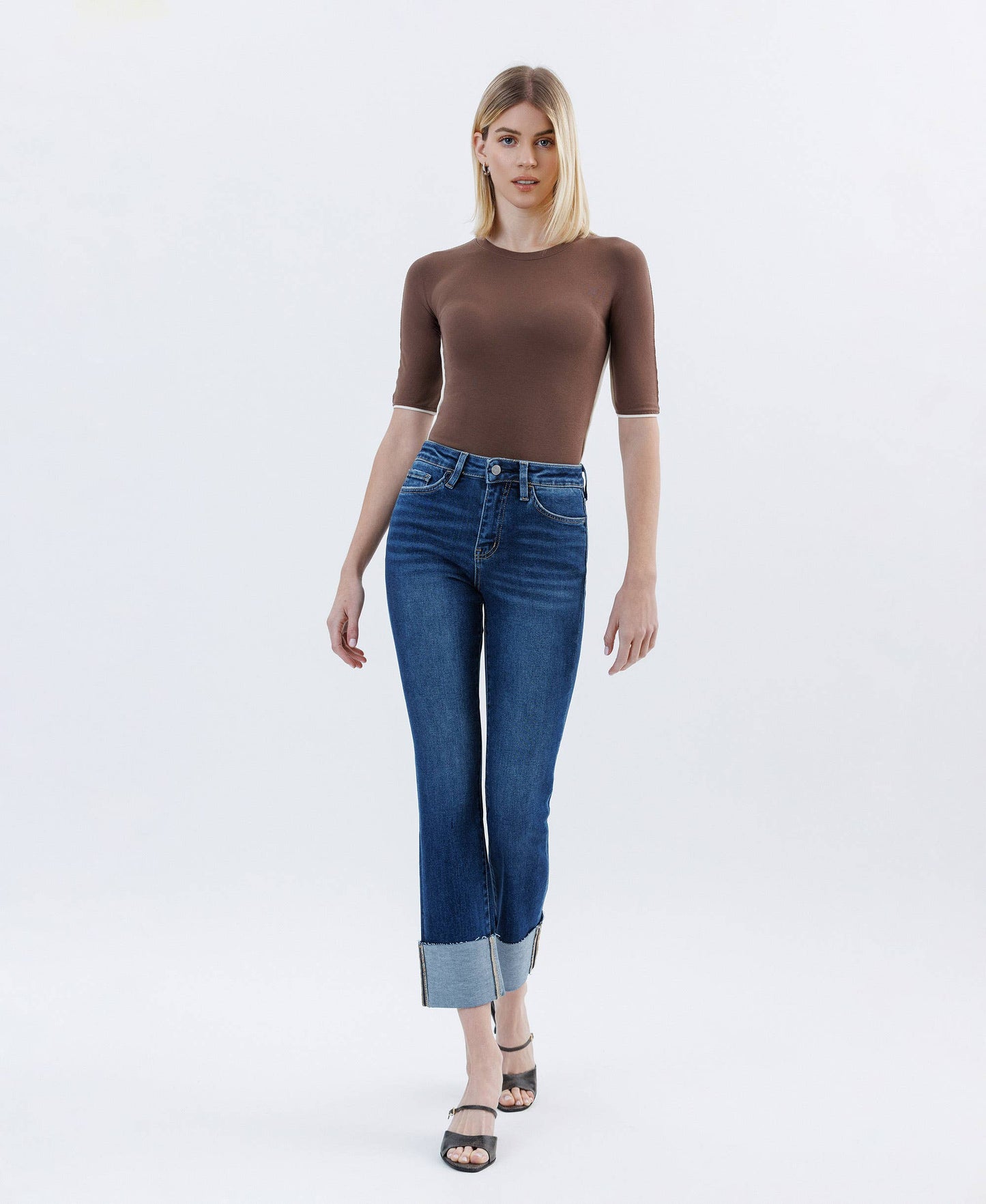 HIGH RISE CUFFED SLIM STRAIGHT JEANS LV1595