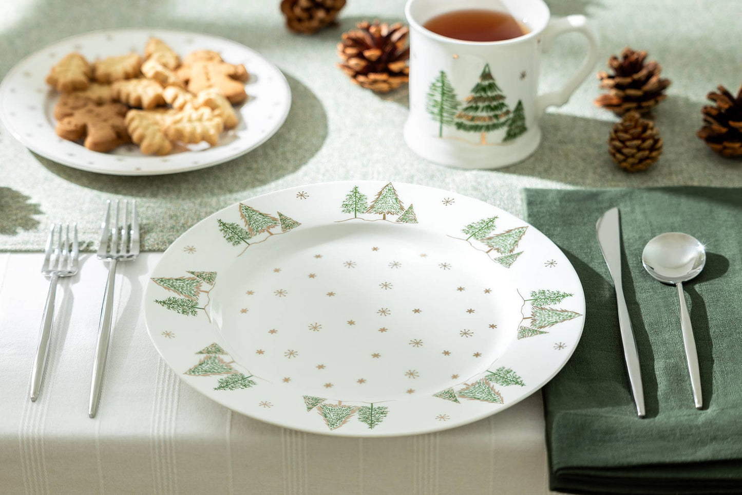 Christmas Pine Trees 10.5" Fine Porcelain Dinner Plate