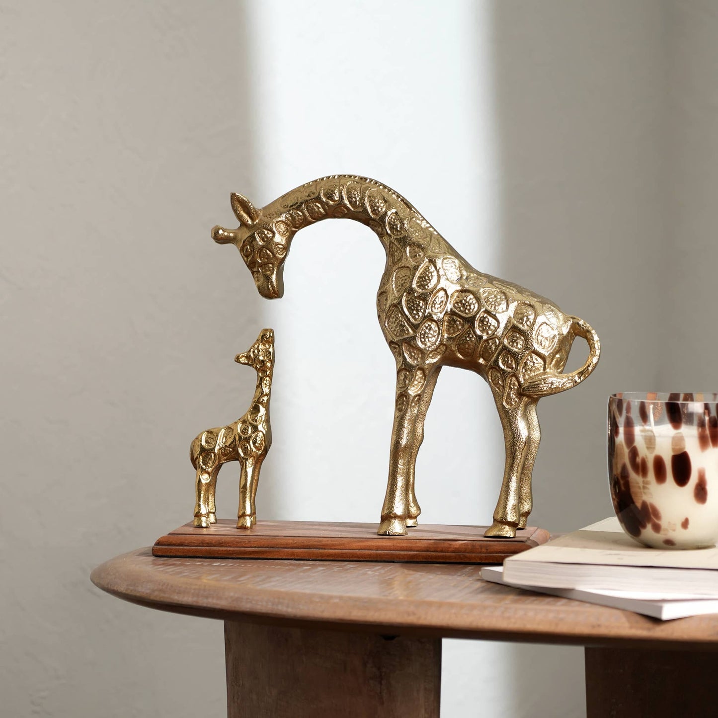 Decorative Giraffe Sculpture-Animal Figurine-11x4.5x11"