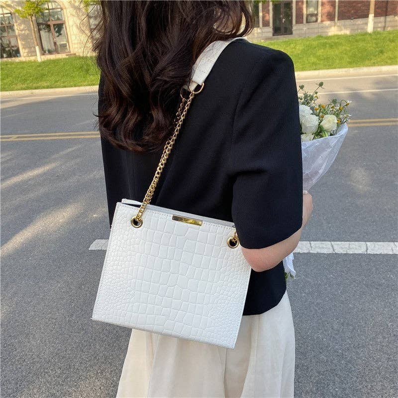 Fashionable PU Large Capacity Square Shoulder Bag