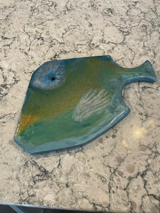Olive Wd Exotic Fish 15x10 tray/wall art