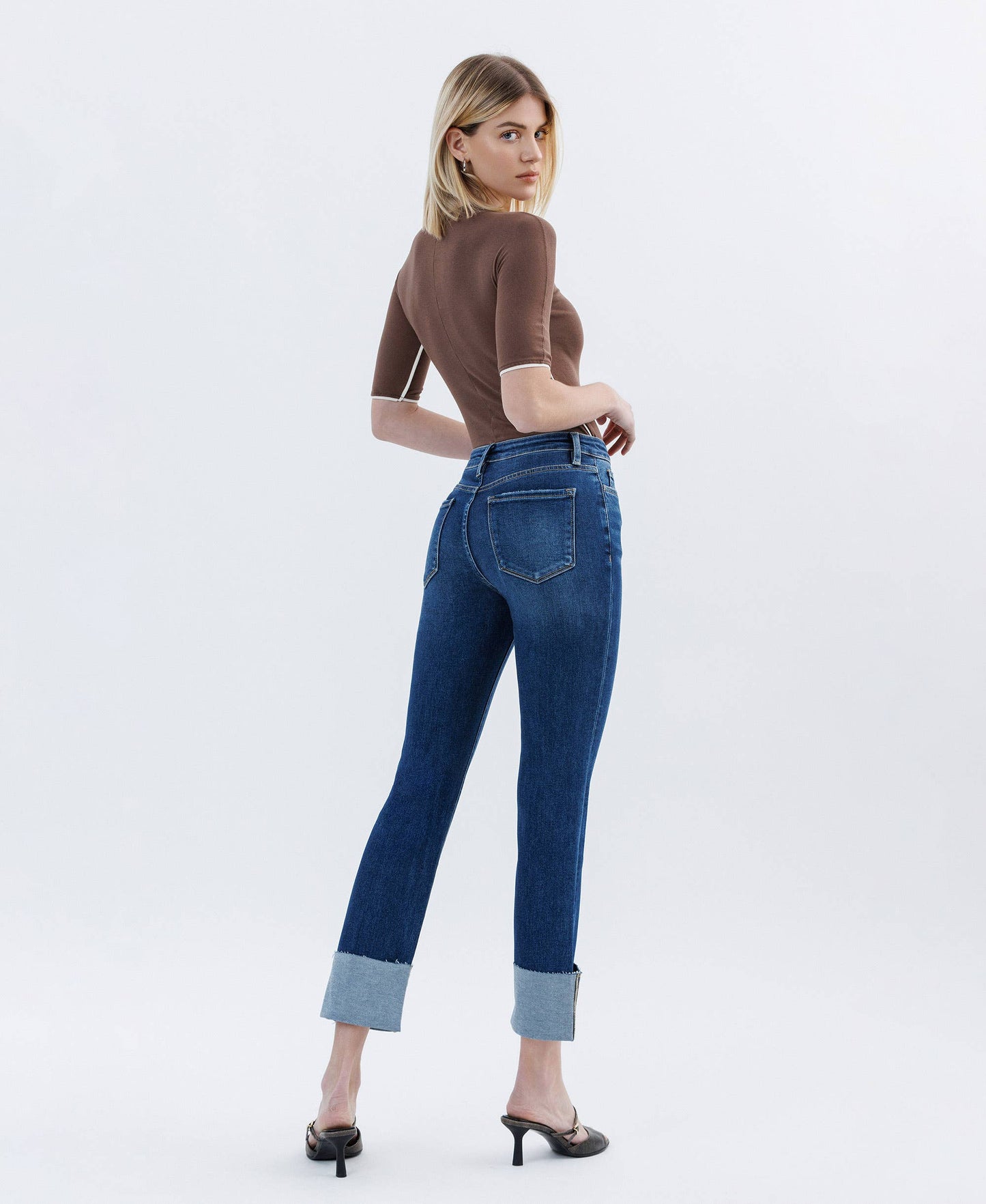 HIGH RISE CUFFED SLIM STRAIGHT JEANS LV1595