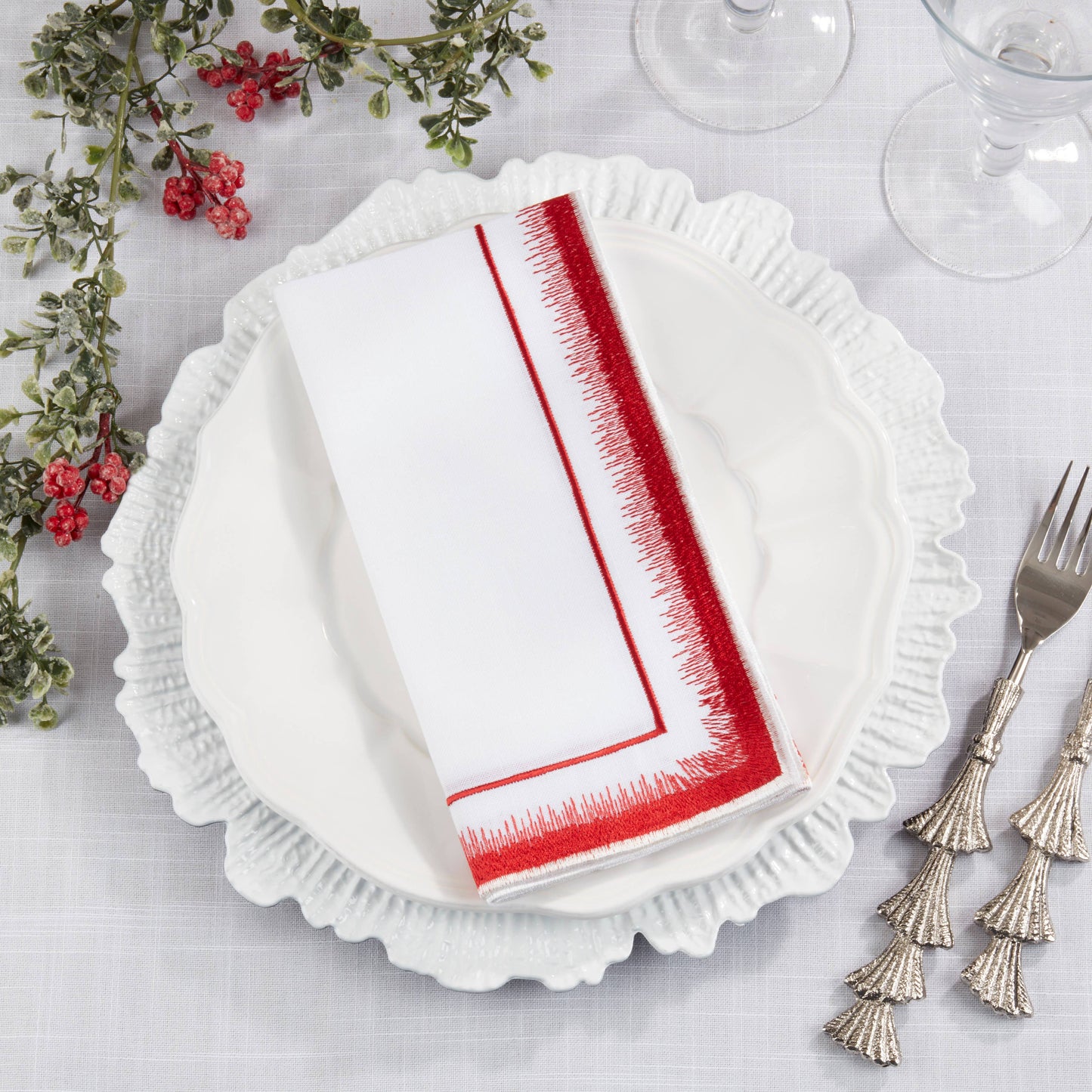 Elegant Embroidered Border Cloth Napkin