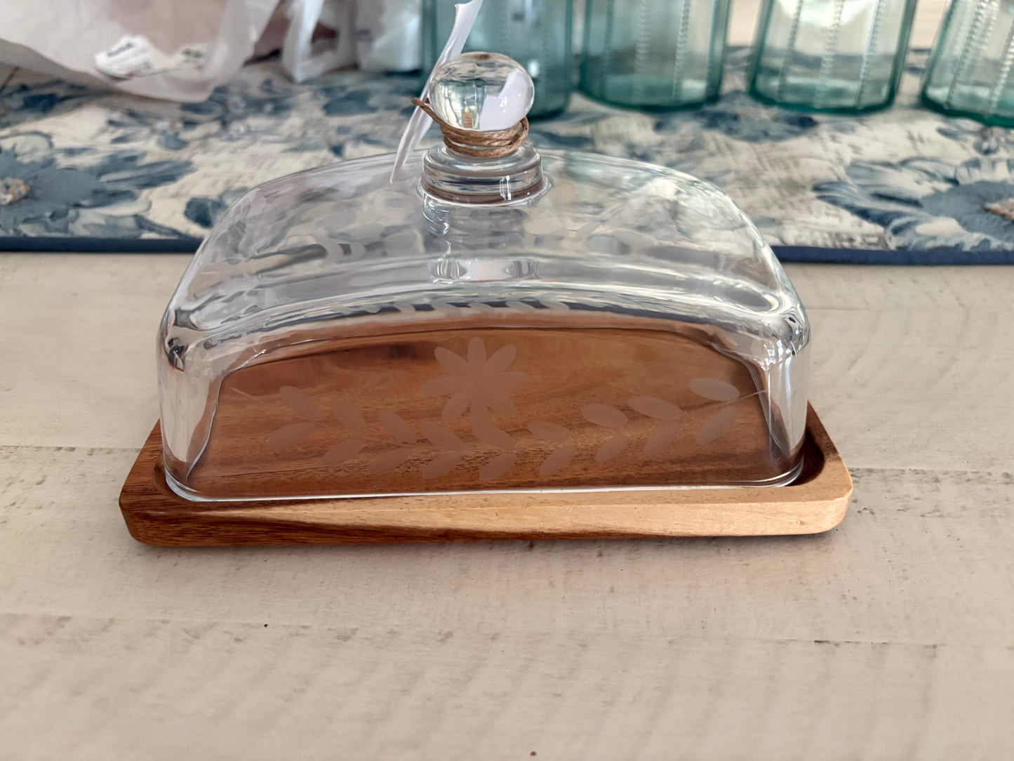 Wood butter dish w/lid