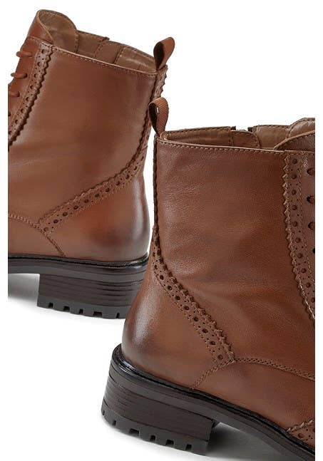 LASCANA Women's Detailed Combat Boots
