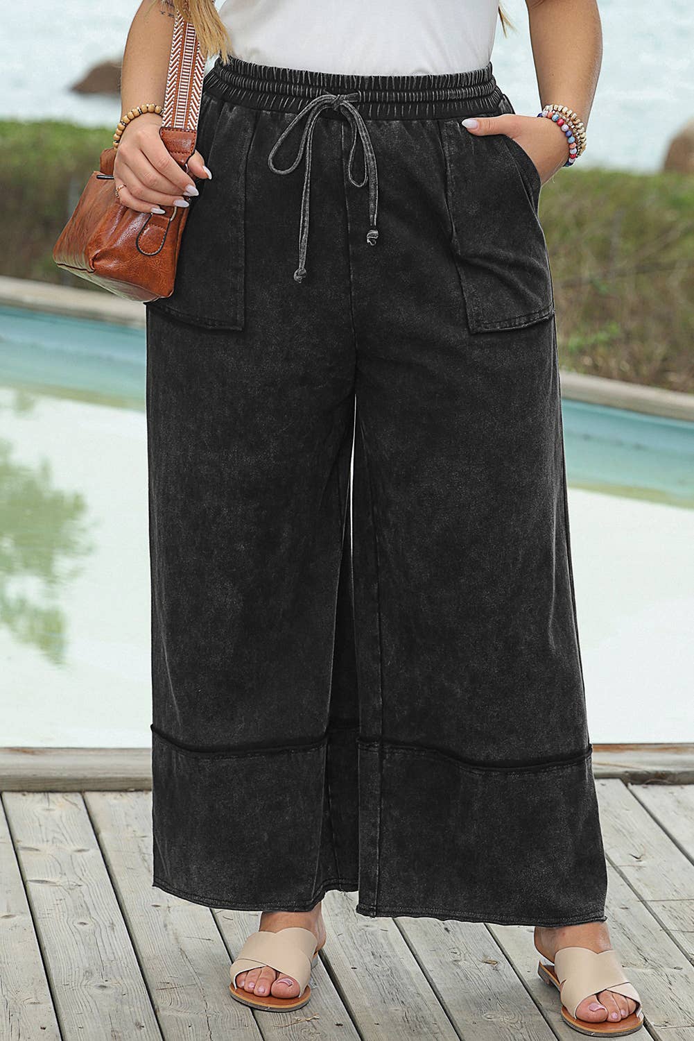 Plus Size Mineral Wash Wide Leg Cropped Pants