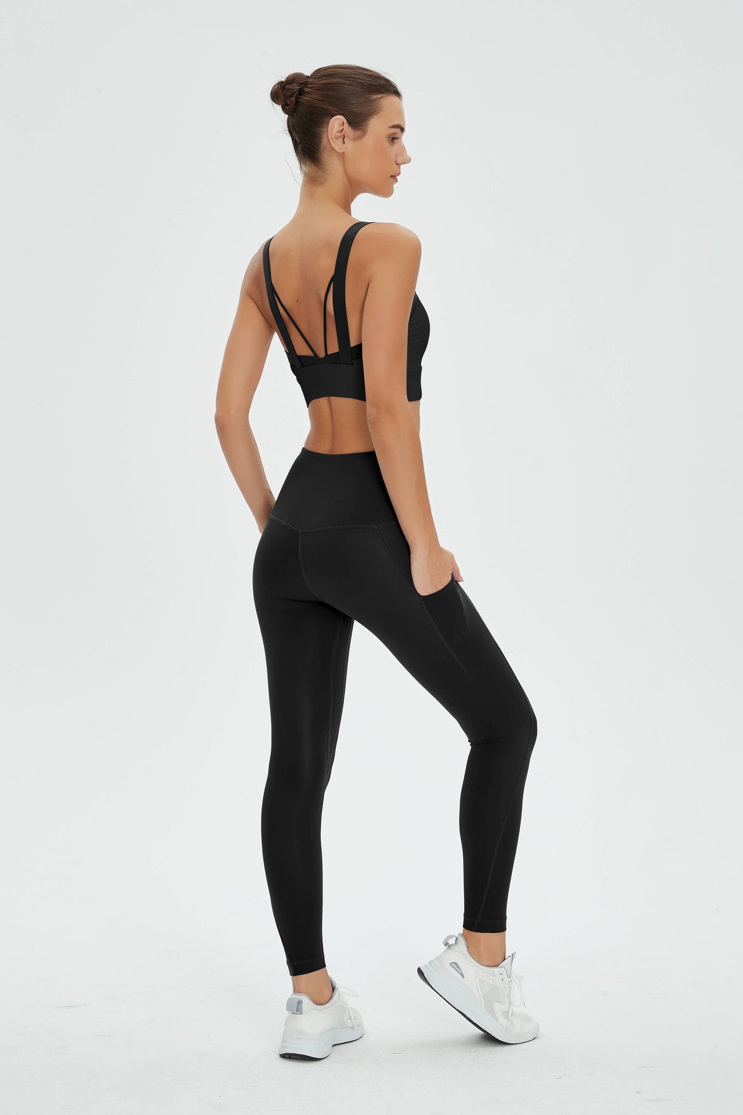 Clara Lycra® Color Contrast Strappy Back Sports Bra