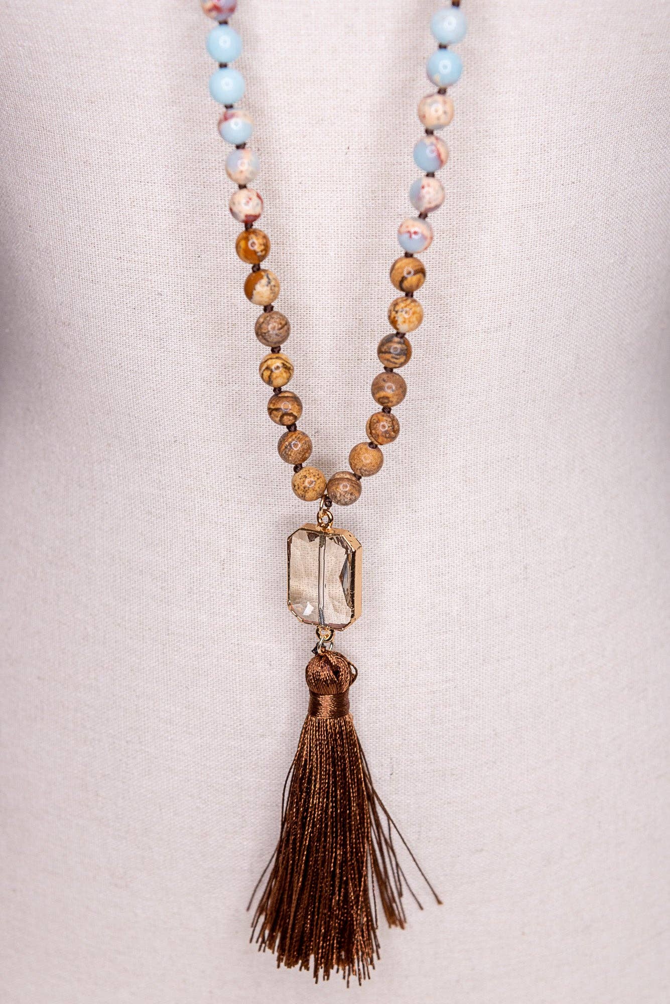 Tama Necklace Empire Beige