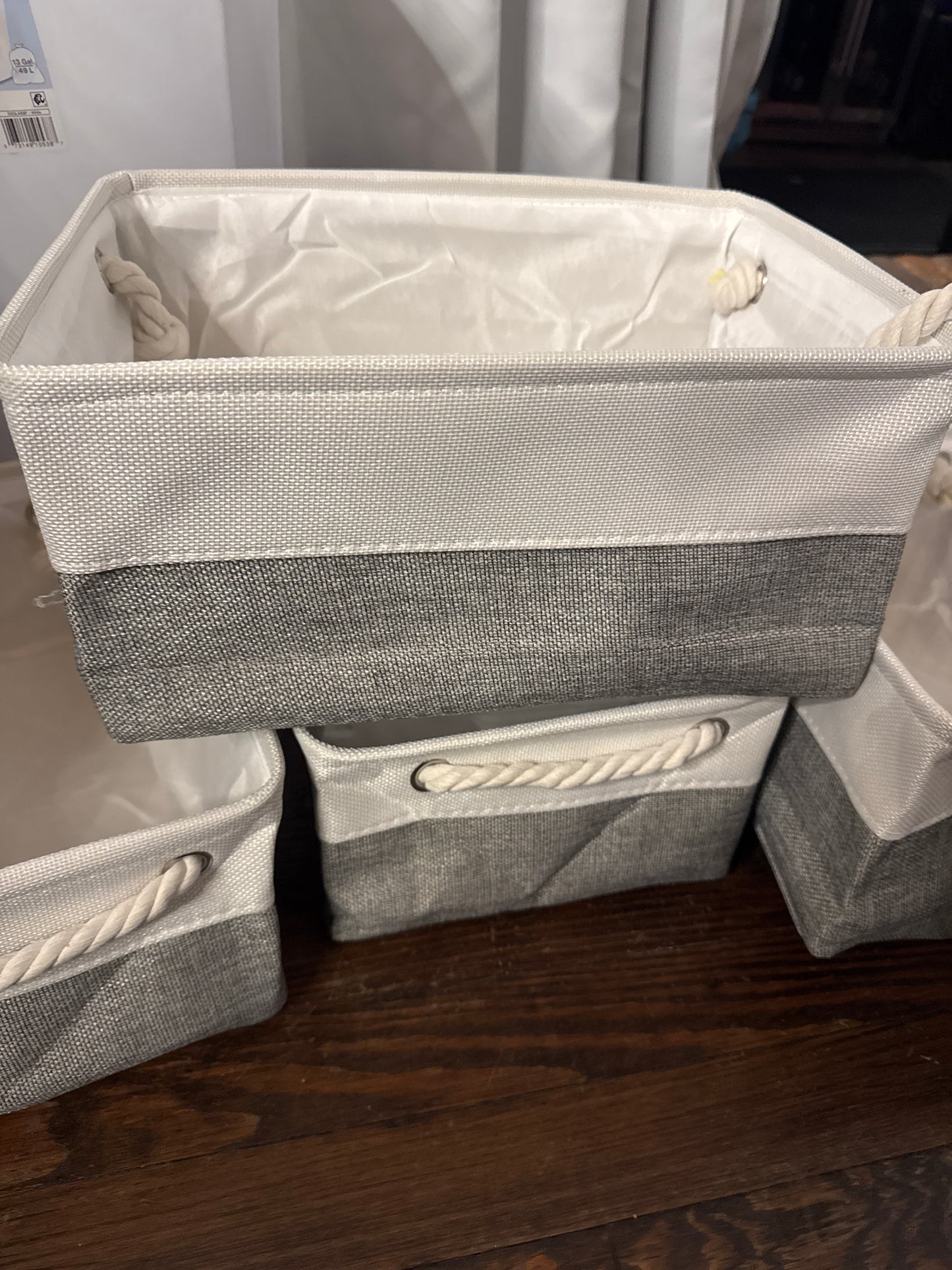 Canvas a rope basket