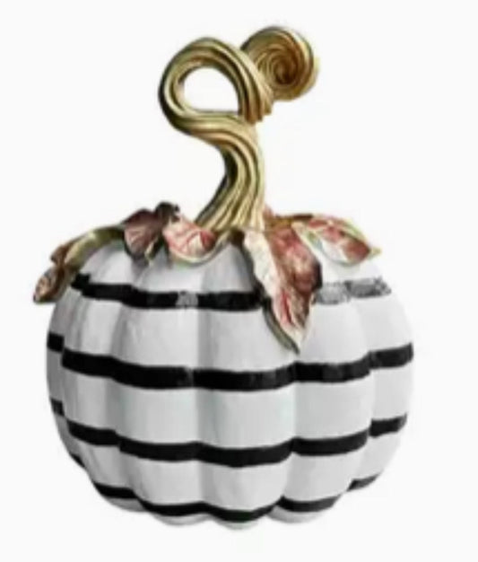 Horizontal Bl&Wh Pumpkin