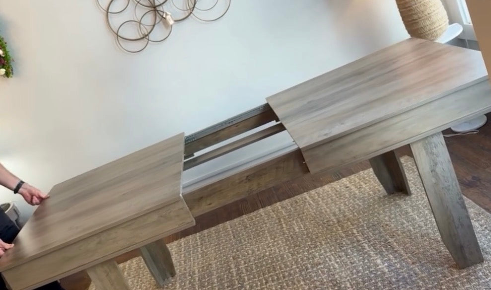 Dining Table w/Extenders 63 - 87 inches