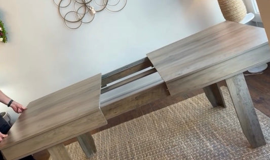 Dining Table w/Extenders 63 - 87 inches