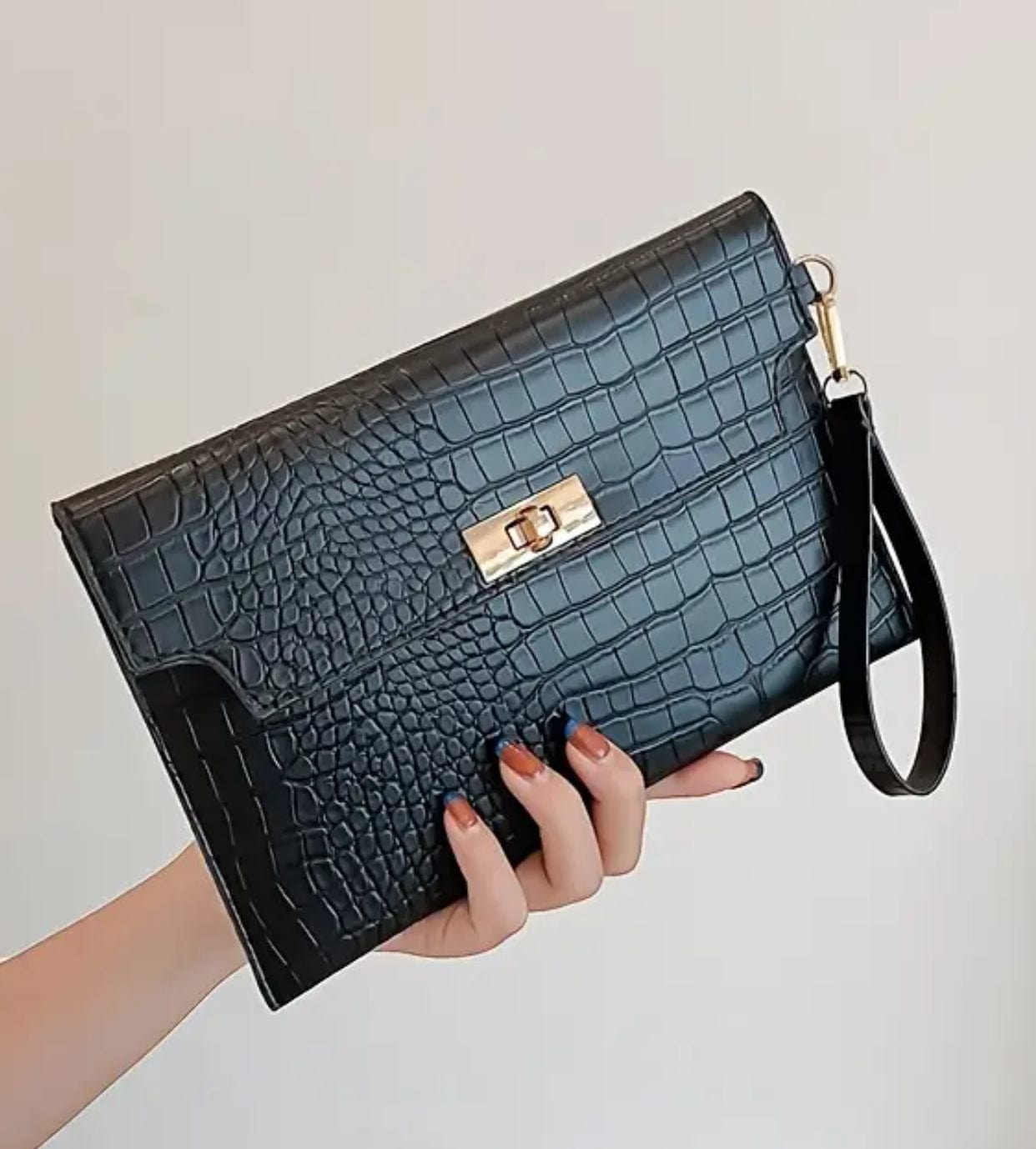 Elegant Crocodile Pattern Clutch