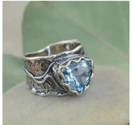 Vintage Band w/ Blue Stones Ring