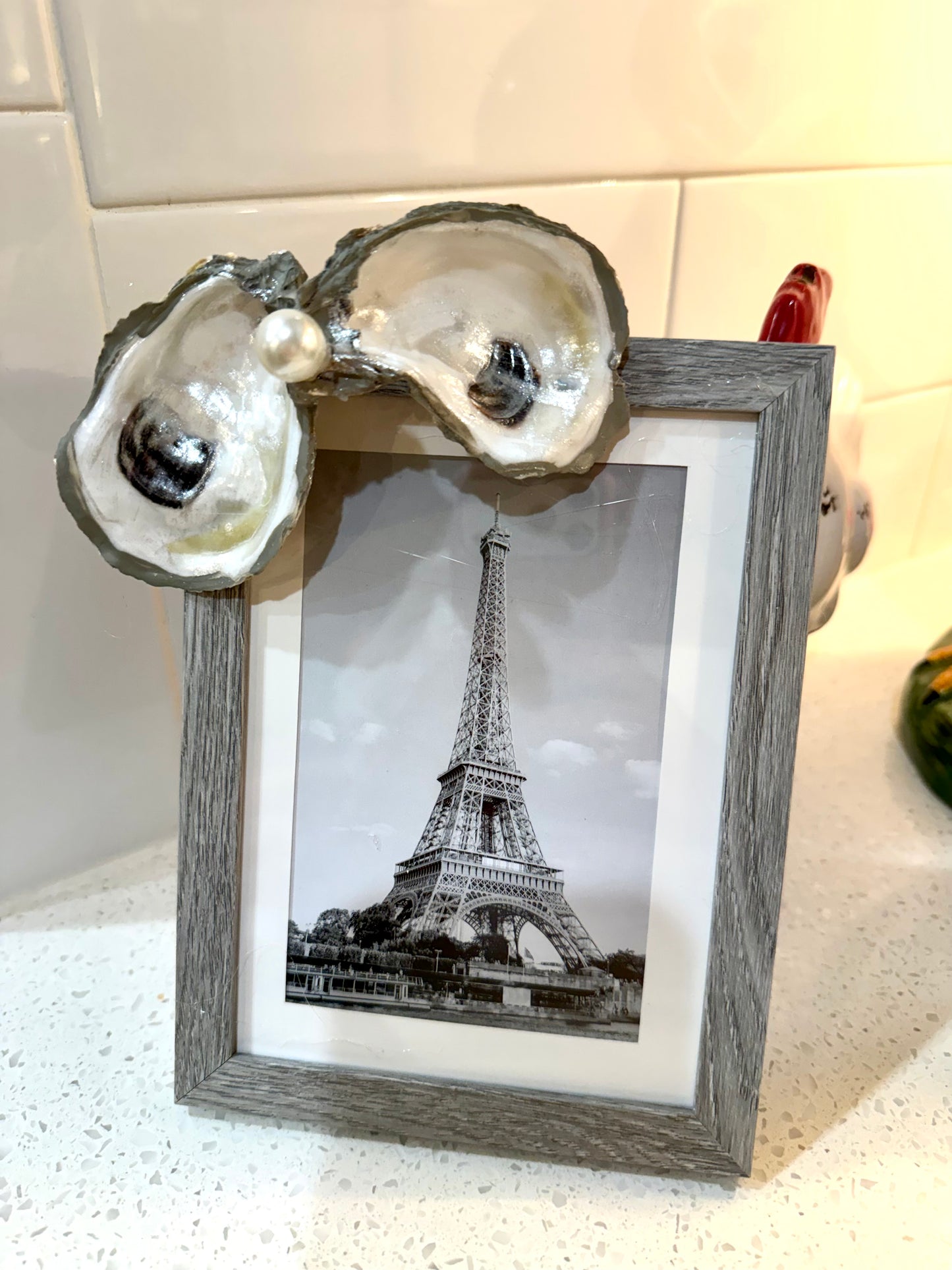 Oyster Shell frame