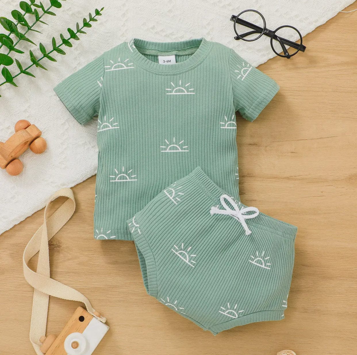 2pc Sun Print Ribbed Top & Shorts Set
