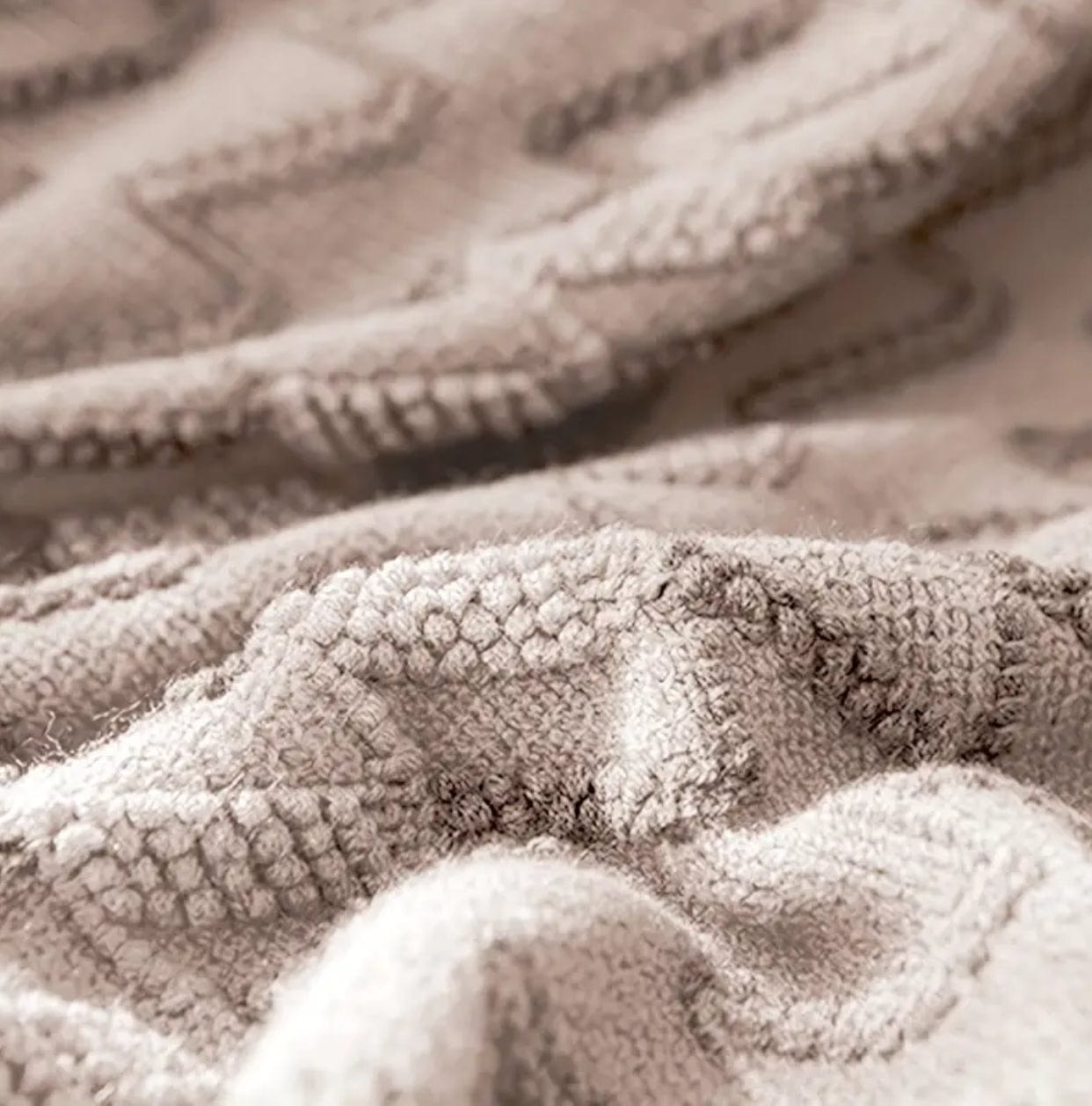 Striped Print Knitted Throw Blanket w/ Tassels