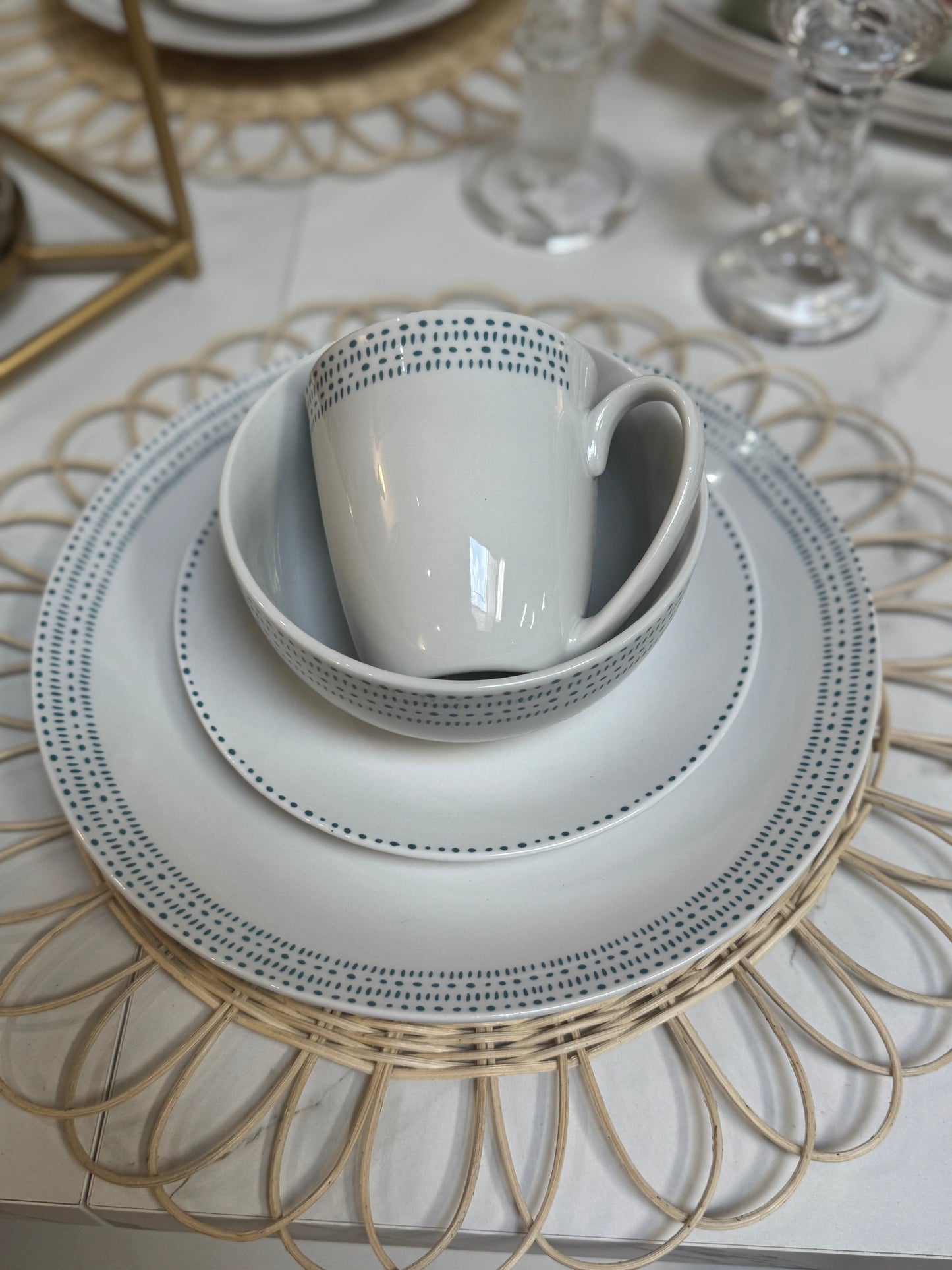 4 place Setting Summer Blue and White Plates