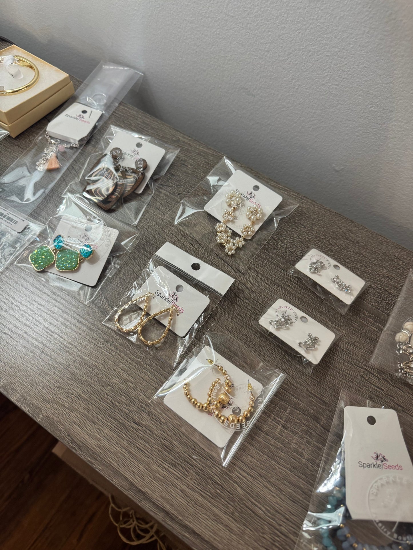 Sparkle Seeds Earrings & Bracelets