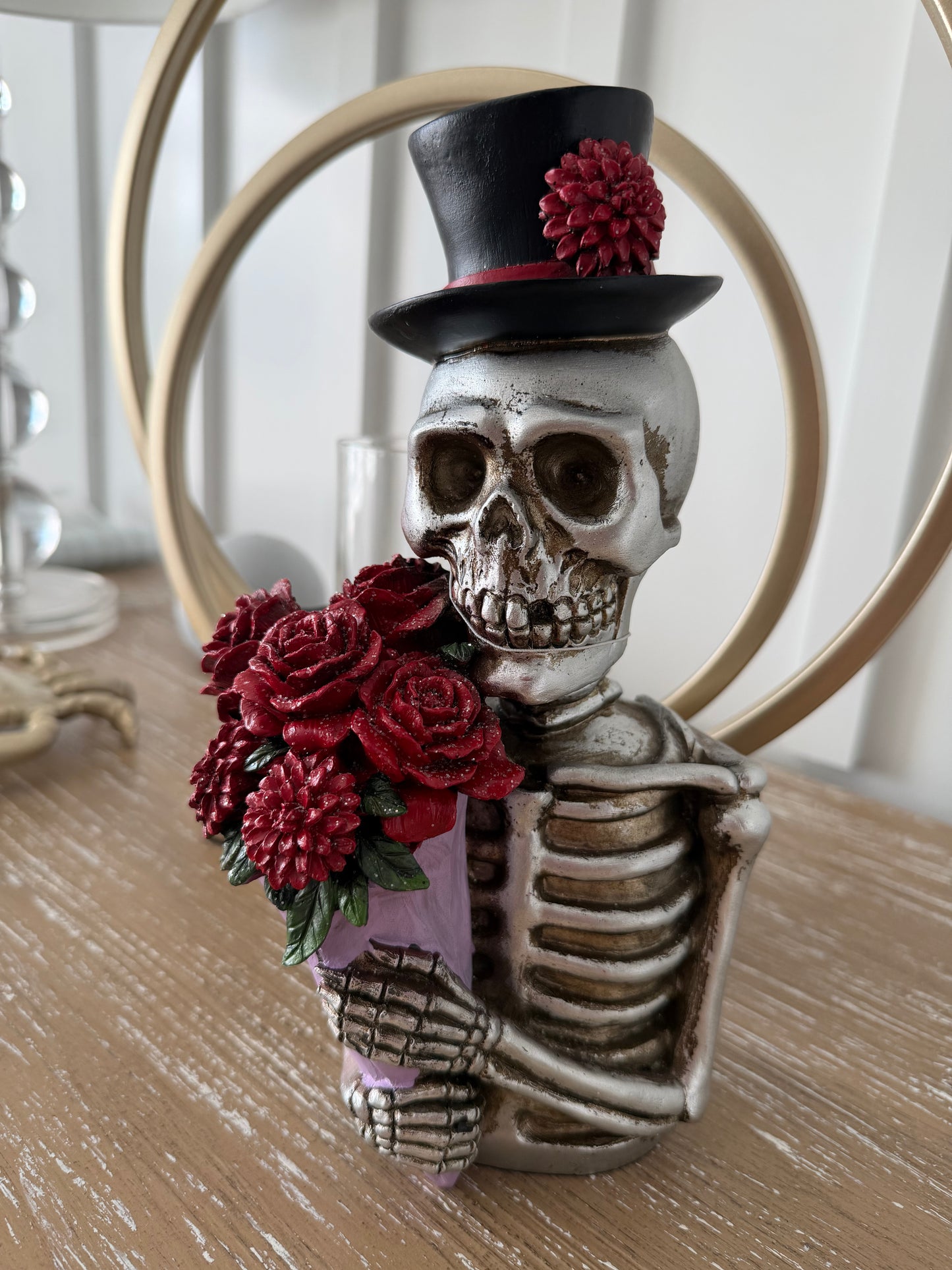 Skeleton w/Hat