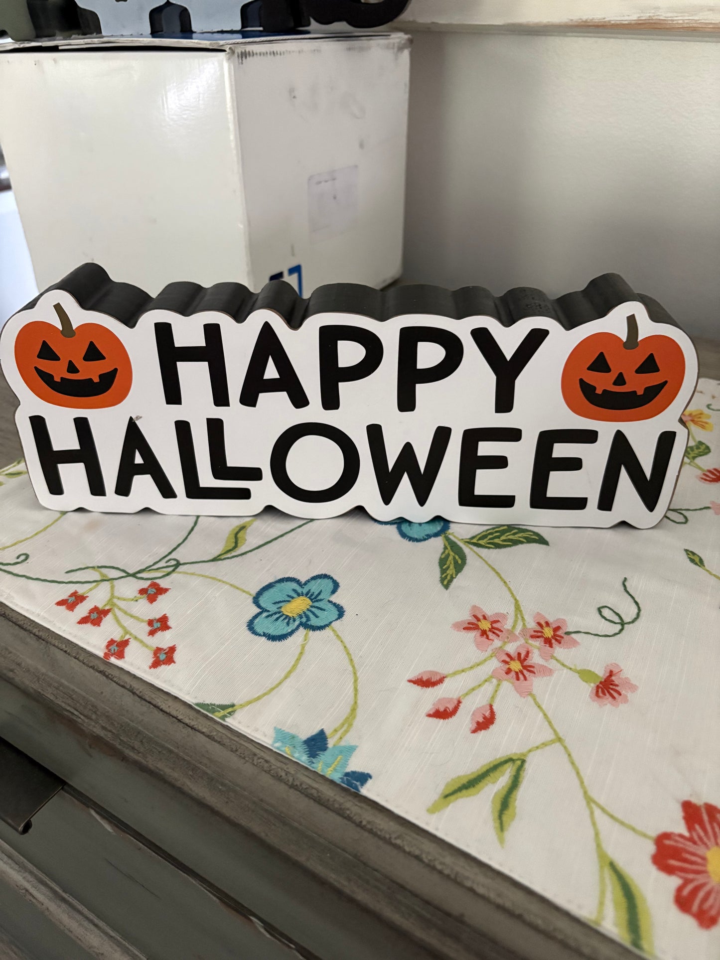 Skull Spooky & Halloween Sign