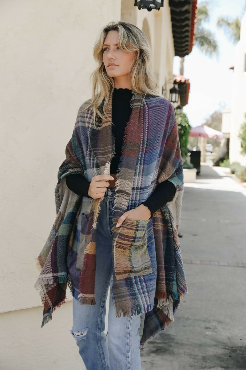 Multicolor Plaid Pocket Ruana