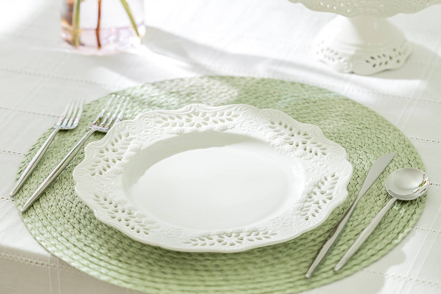 White Victorian 10" Fine Porcelain Dinner Plate