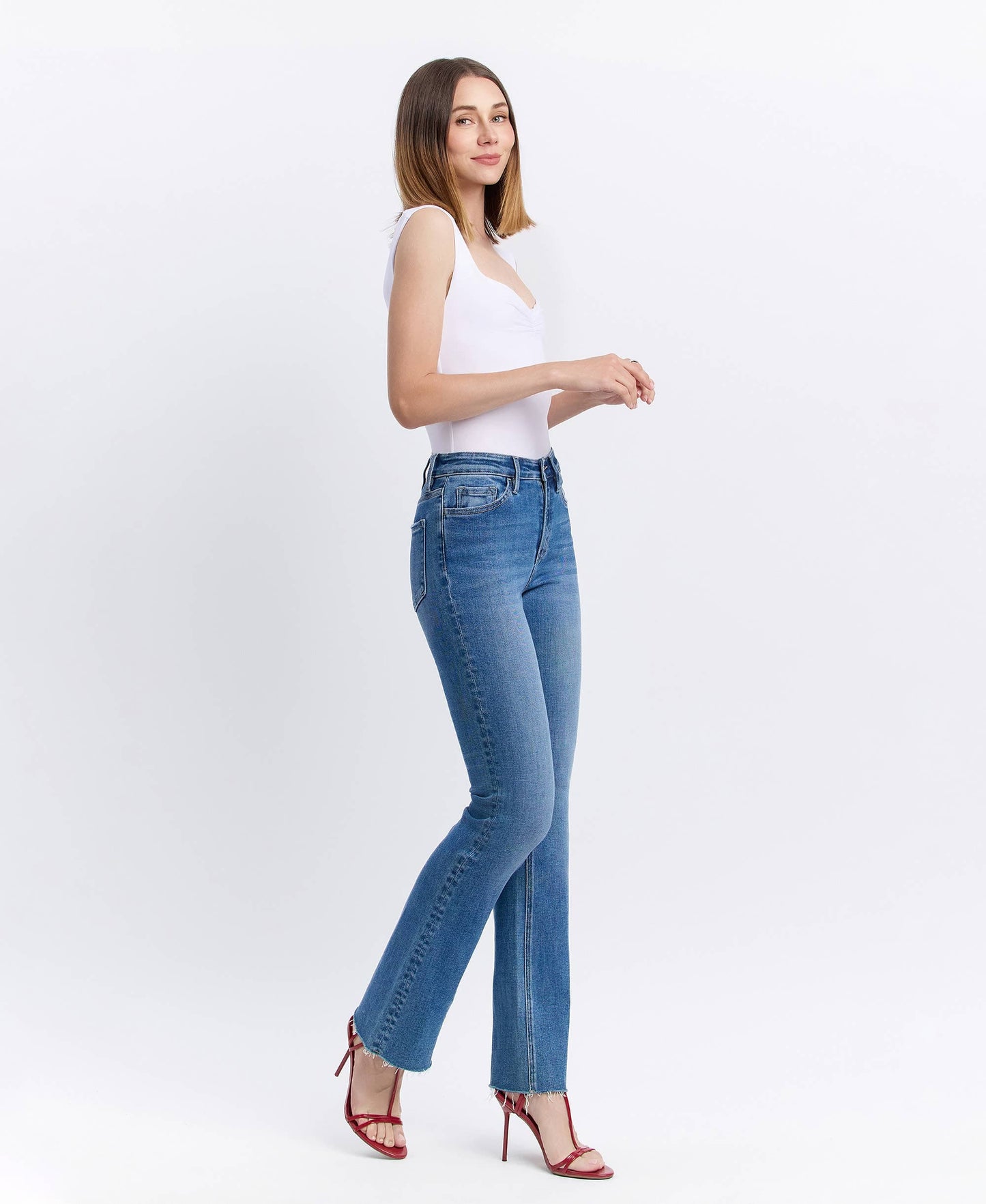 HIGH RISE CLEAN CUT RAW HEM BOOTCUT JEANS LV1607