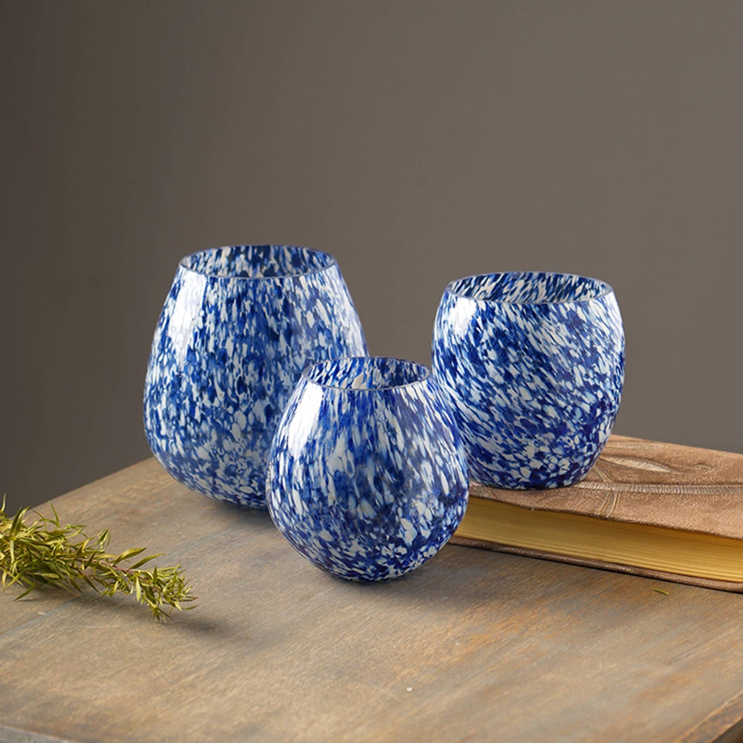 WHITE & BLUE SPLUTTER GLASS OVAL VOTIVE