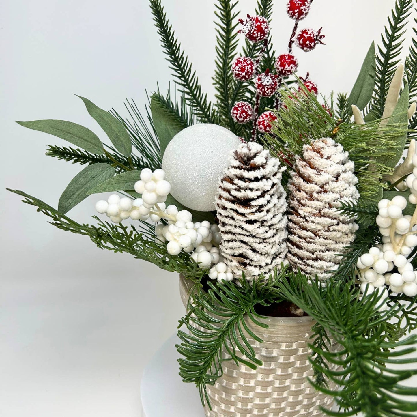 HOME ON THE FARM WINTER ARRANGEMENT 13.5 H X 4" P