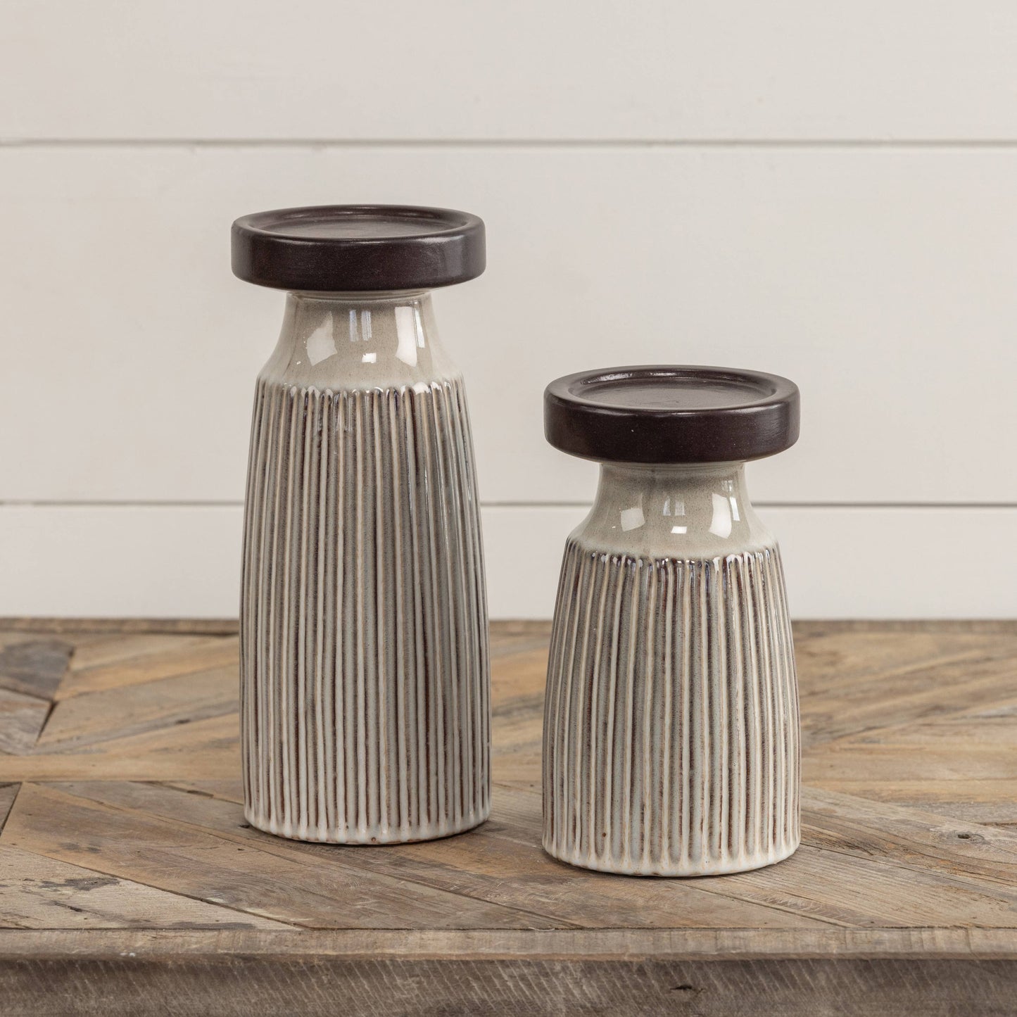 7.5" BEIGE & BROWN PILLAR CANDLE HOLDER