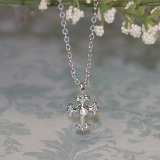 For God’s Girl Classic Single Pearl Cross Necklace