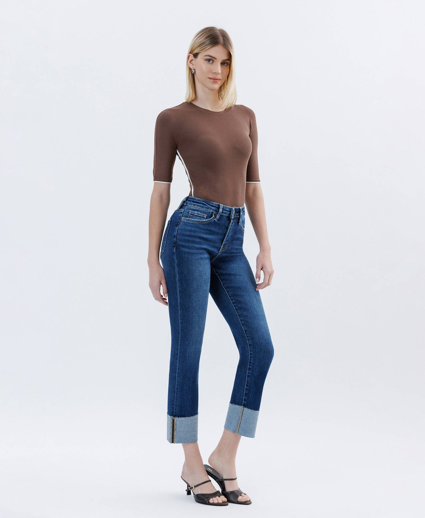 HIGH RISE CUFFED SLIM STRAIGHT JEANS LV1595