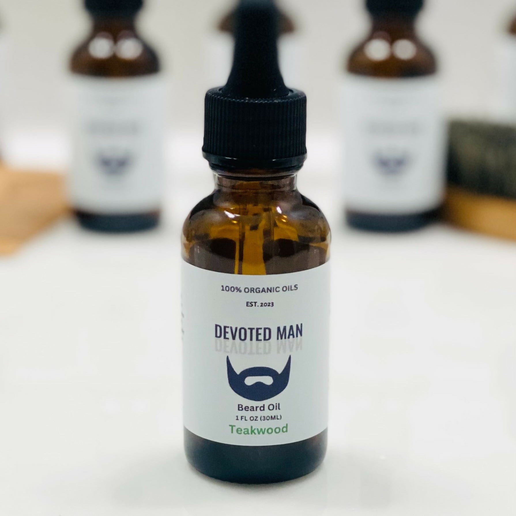 teakwood-moisturizing-beard-oil