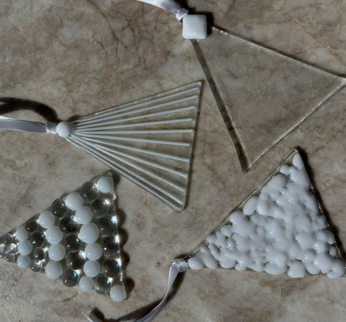 Clear/ white Tree Ornamt