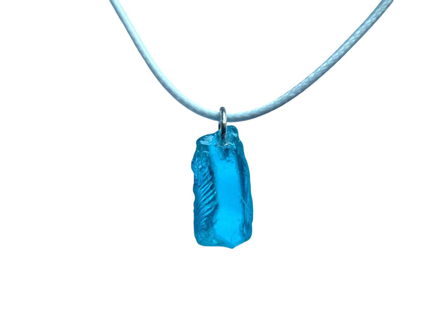 Turquoise on white wax