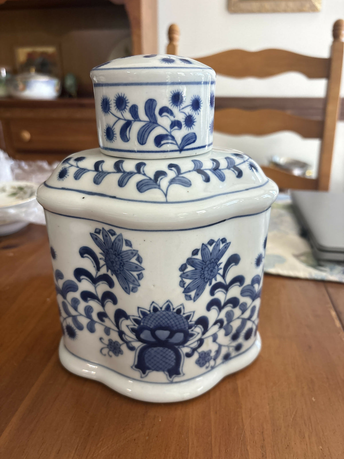 “China blue“ ginger jar